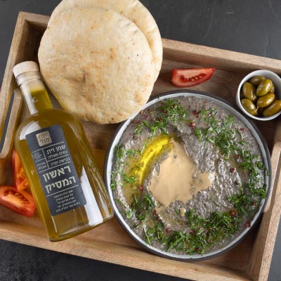 מתכון לחומוס עדשים שחורות עם שמן ראשון המסיק‎